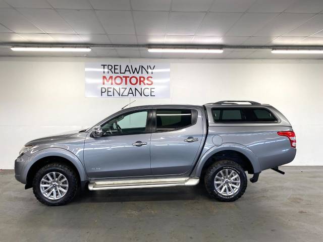 2017 Mitsubishi L200 2.4 Double Cab DI-D 178 Titan 4WD
