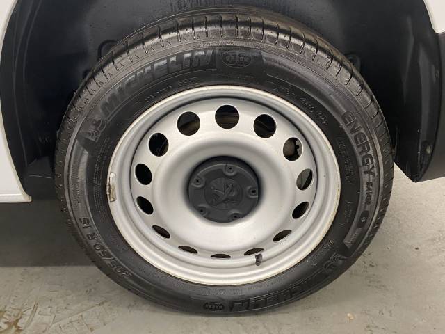 2023 Peugeot Partner 1000 1.5 BlueHDi 100 Professional Premium + Van