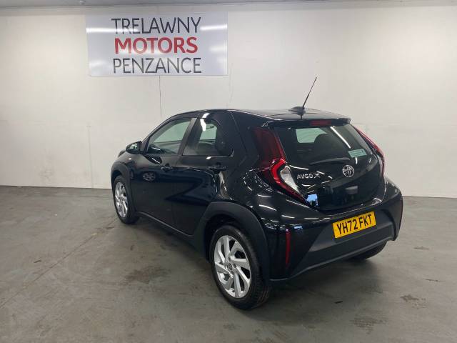 2022 Toyota Aygo X 1.0 VVT-i Pure 5dr