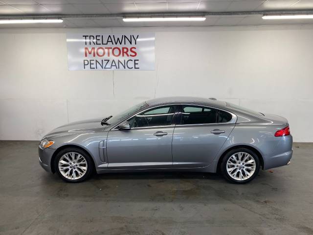 2011 Jaguar XF 3.0d V6 Luxury 4dr Auto