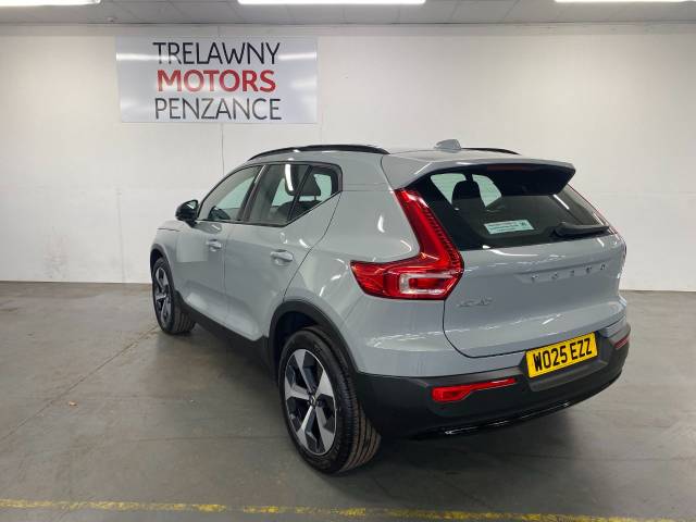 2025 Volvo XC40 2.0 B4P Plus Dark 5dr Auto